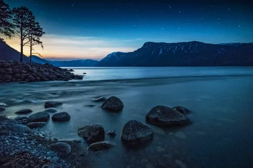 Озеро Телецкое и Река Катунь. Заповедные миры. Фото: Павел Филатов